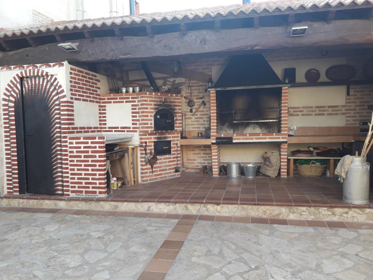 Horcajo de las Torres Casa Rural La Casa De Las Manuelas מראה חיצוני תמונה